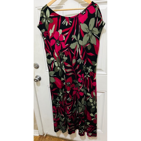 NWT Chicos Travelers Graphic Blossoms V Neck Midi Dress Botanic Berry Size 3 /XL - Picture 5 of 9
